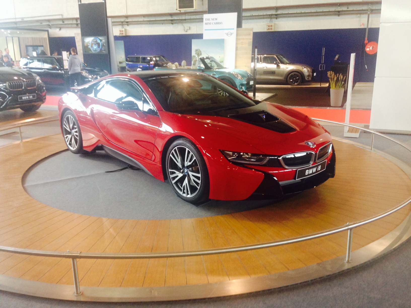 BMW i8 protonic red edition salon auto lorient