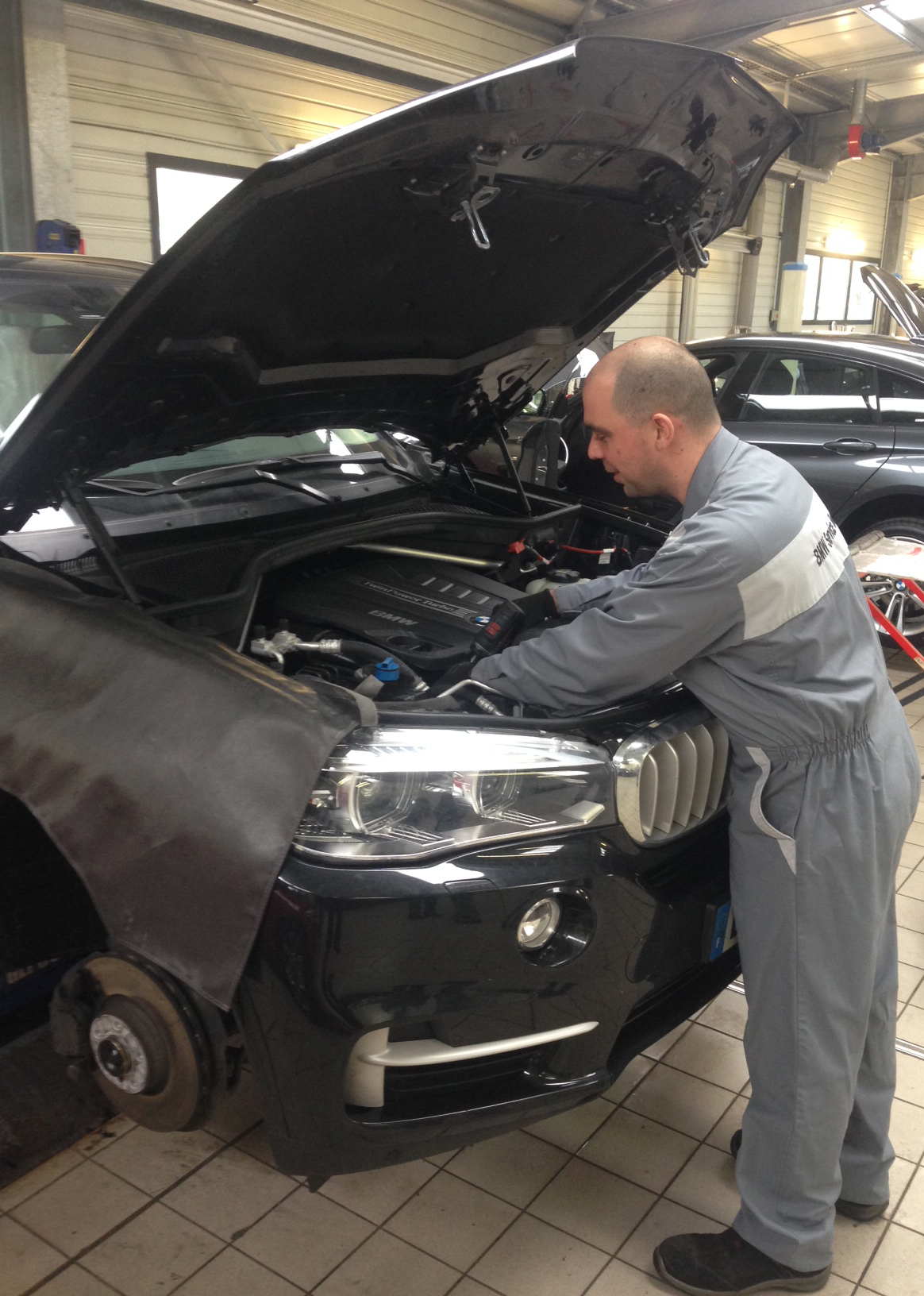 julien petit atelier bmw lorient latitude