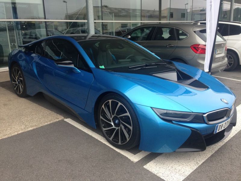 BMW-i8-blue-vannes