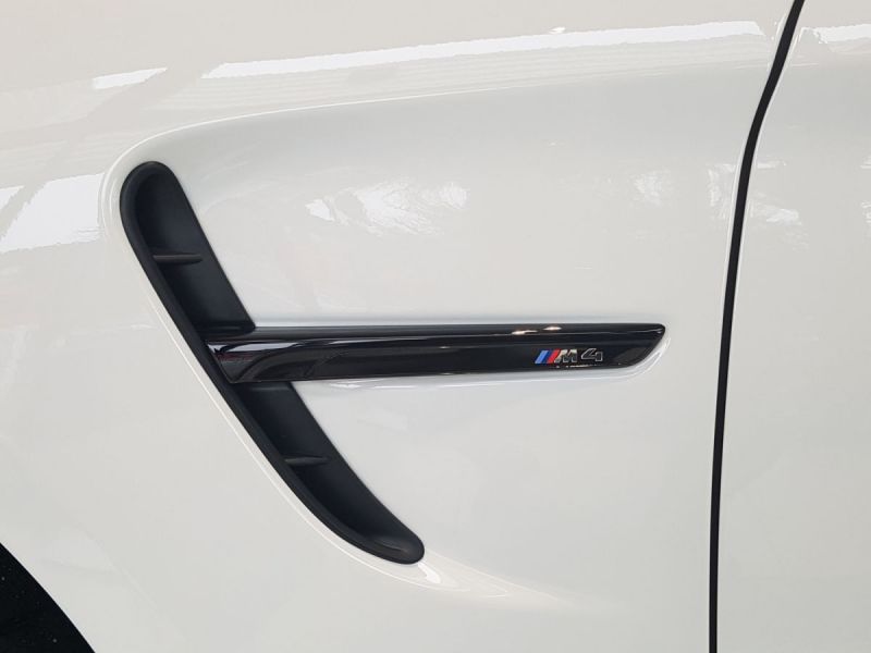 BMW-M4-Latitude-Automobiles-17