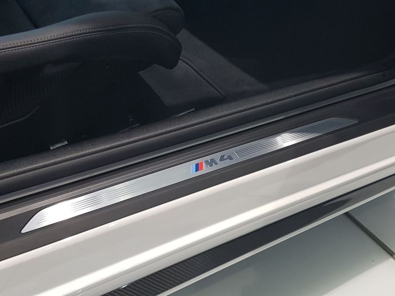 BMW-M4-Latitude-Automobiles-2